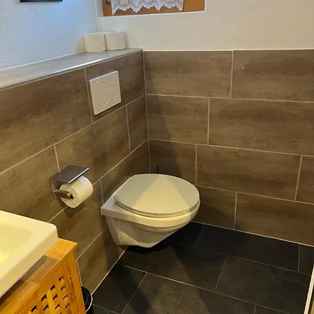 Jaegerstuebli فندق جريندلوالد