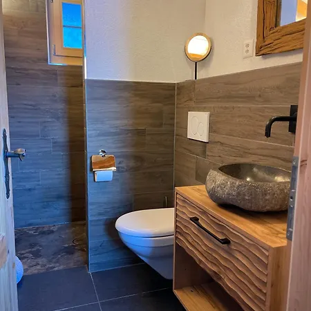 Jaegerstuebli جريندلوالد