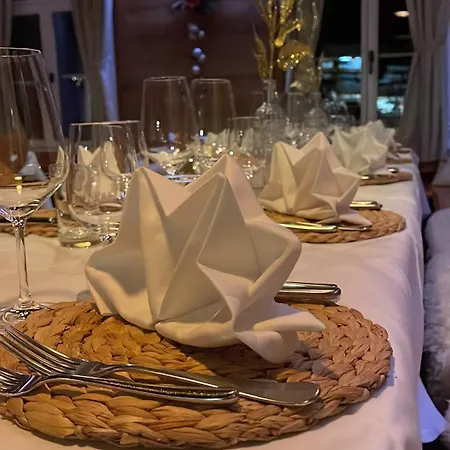 Jaegerstuebli جريندلوالد